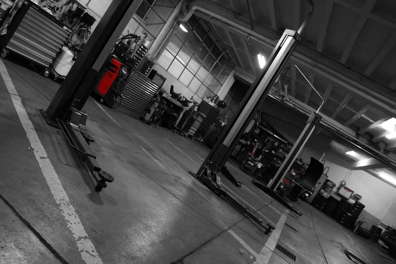 L'atelier du Garage de Béthusy-Beaumont — vue intérieure